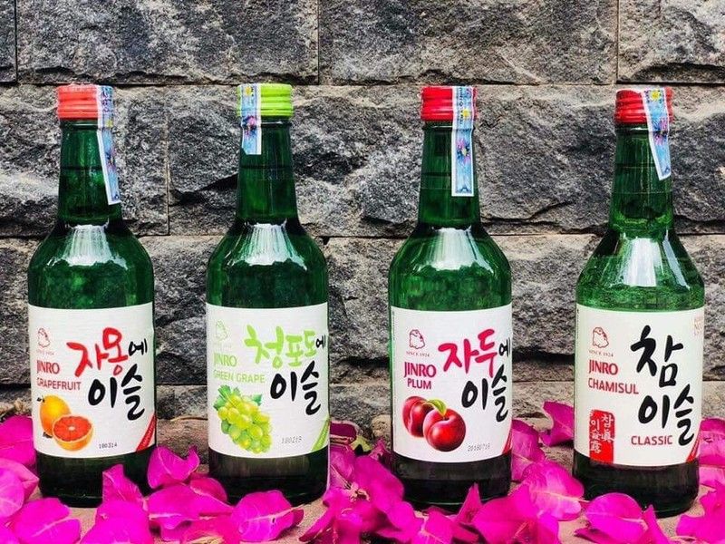 4 chai soju thương hiệu Jinro